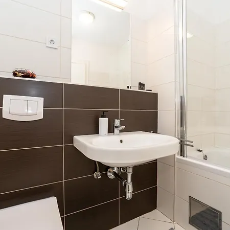 Marie 2 Bdr Apartment Zadar Exterior photo